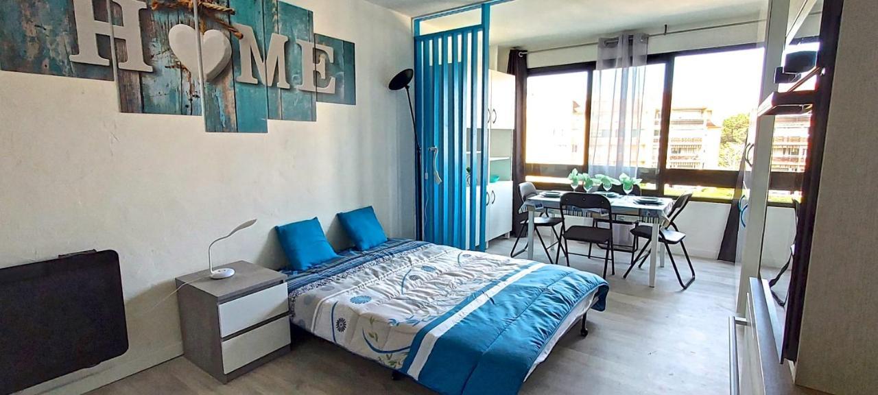 Hypercenter 27 M With Wifi And Shared Pool Apartment Frejus Exterior photo